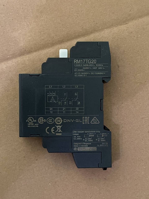 Schneider Electric Zelio Control RM17TG20 Phase Control Rrlay