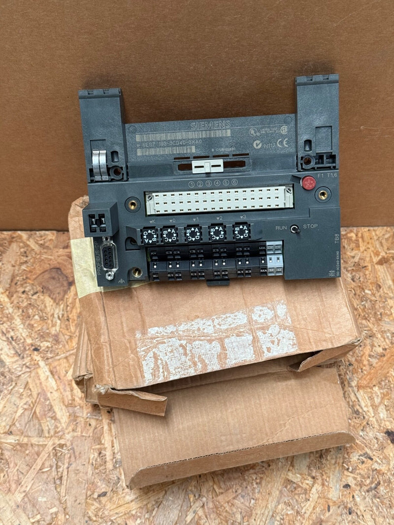 Siemens – 6ES7 193‑0CD40‑0XA0 – ET200B TB8 Terminal Block 4‑Wire Spring Terminal