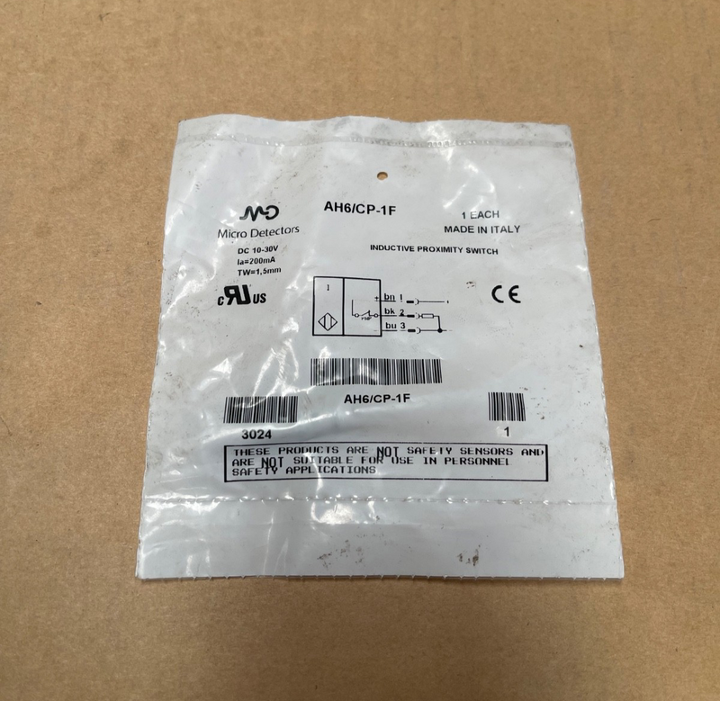 Micro Detectors – AH6/CP‑1F – Polarised Photoelectric Sensor (PNP, M18)