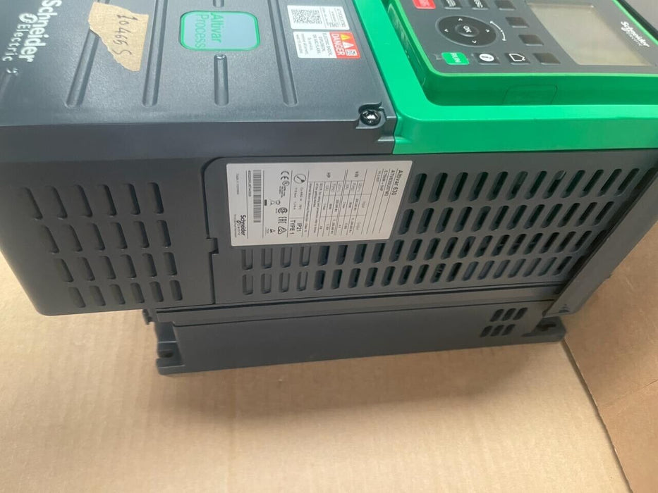 Schneider Electric Altivar - ATV630U07M3 - AC Speed Drive 0.75kW/1HP Like New!