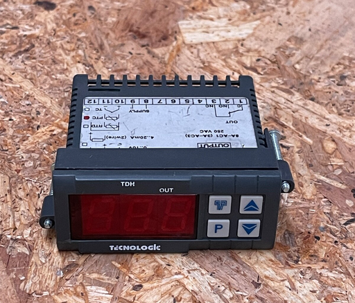 Tecnologic - TDH01 FE - Digital Temperature Controller, ON/OFF, 12–24 V AC/DC
