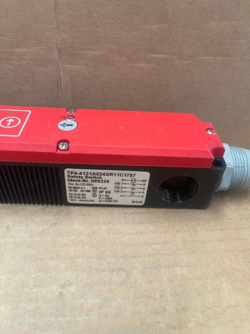 EUCHNER - TP4-4121A024SR11C1787 - Safety Switch