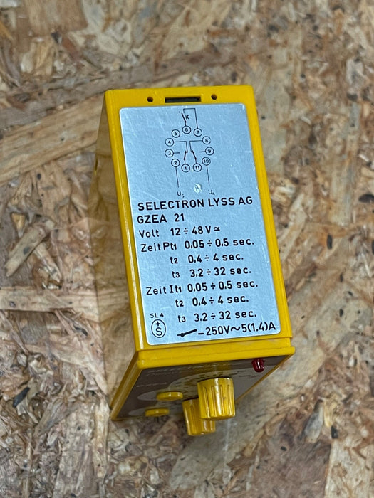 Selectron Lyss – GZEA 21 – Universal Cycle Timer Relay 12–240VAC/DC Dual‑Contact