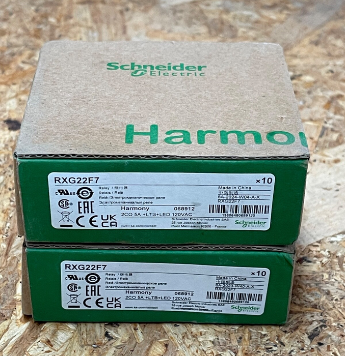 10PCs Schneider Electric – RXG22F7 – Harmony Plug-in Interface Relay, 2 C/O