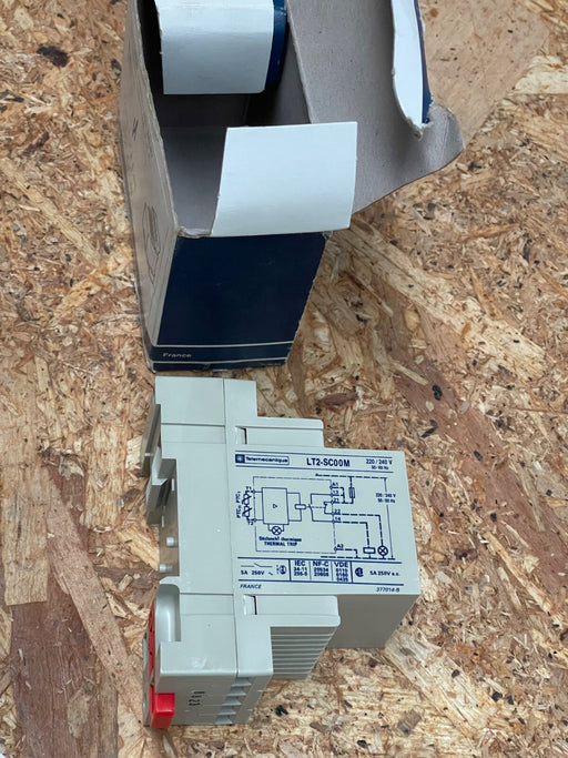 Telemecanique - LT2SCOOM - Thermistor Protection Relay, 5 A, 250 V AC, 50/60 Hz