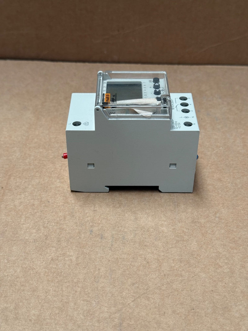 Merlin Gerin – 15850 – 1‑Channel Digital Programmable Time Switch 16 A